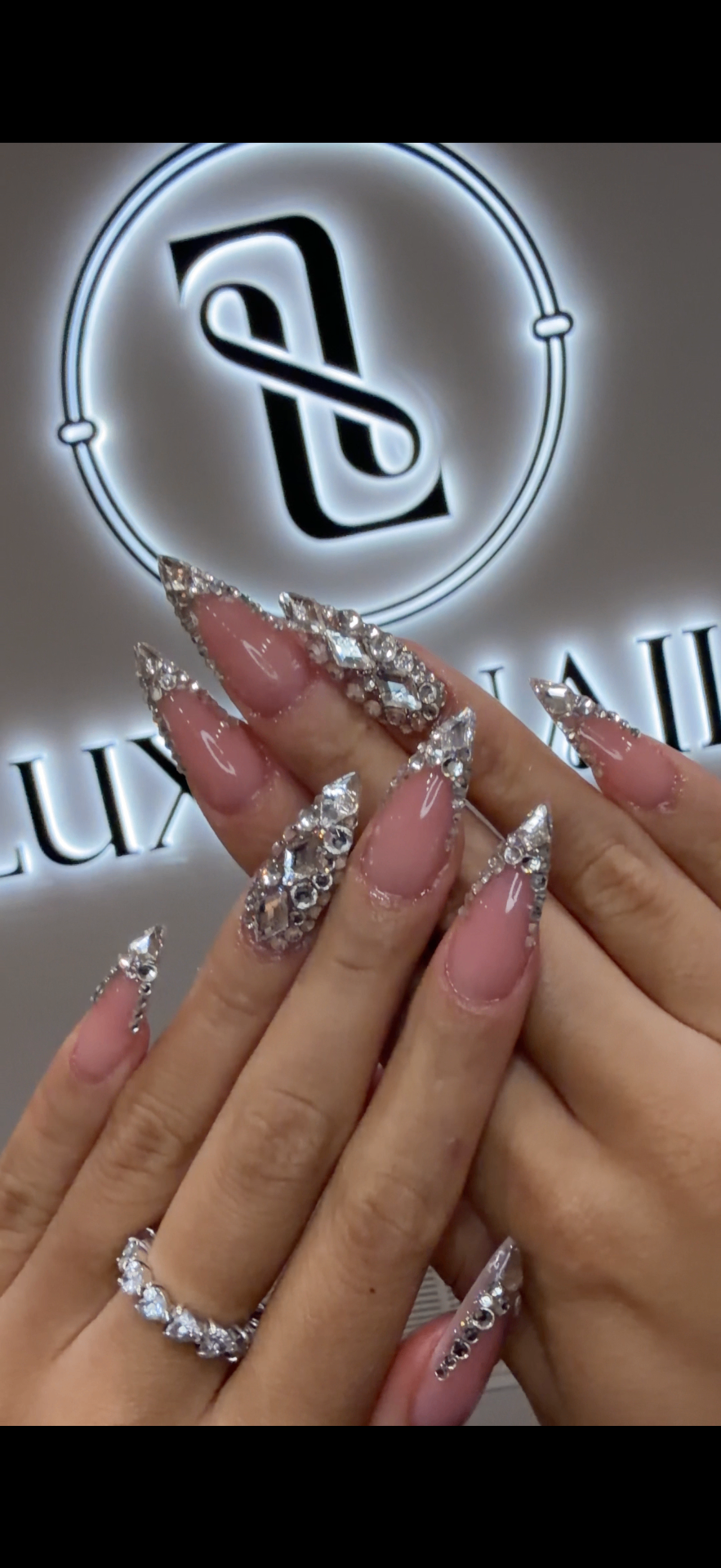 Luxe Nails gallery 1